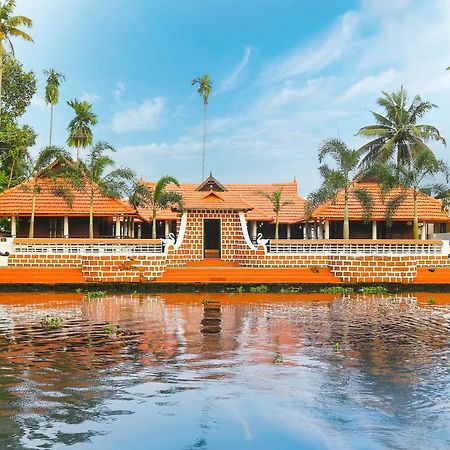 Palmy Lake Resort Alappuzha Ngoại thất bức ảnh
