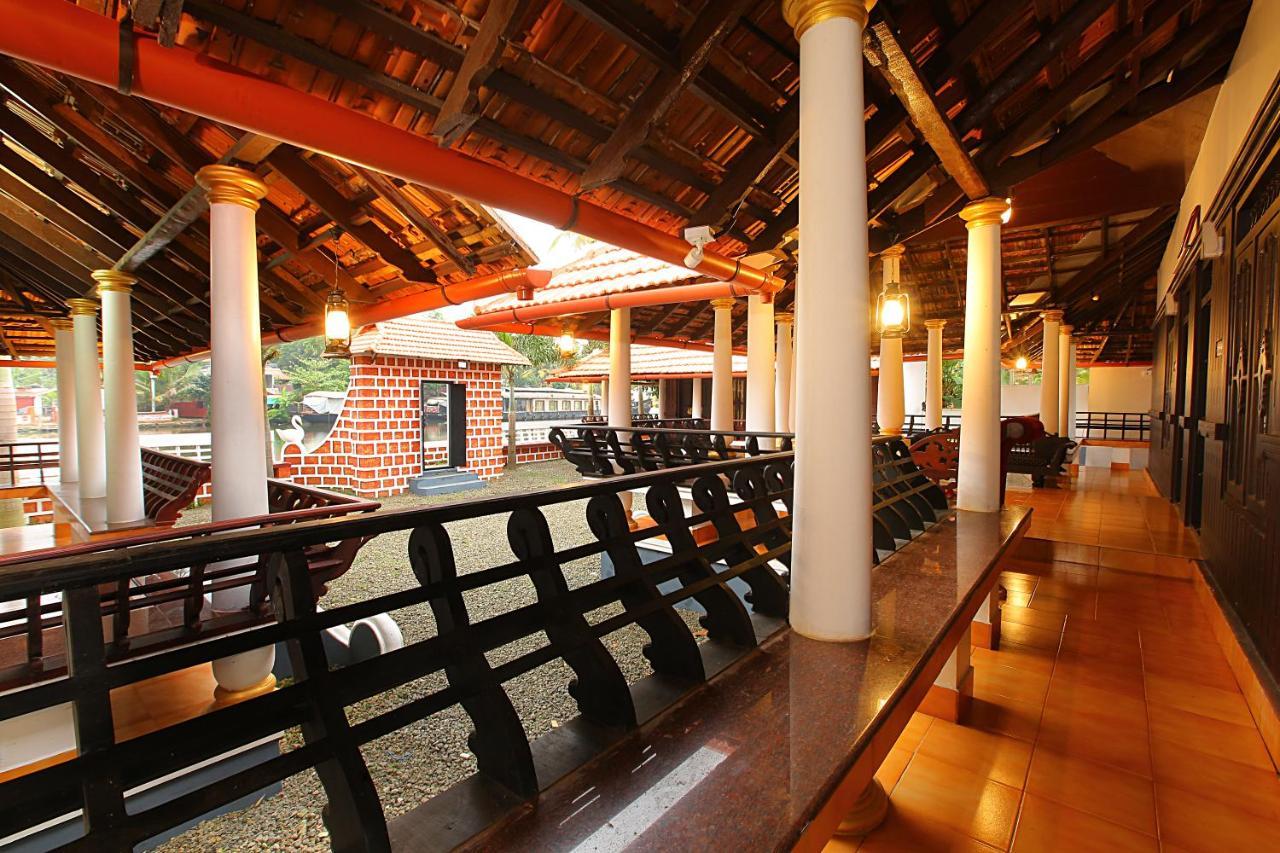 Palmy Lake Resort Alappuzha Ngoại thất bức ảnh