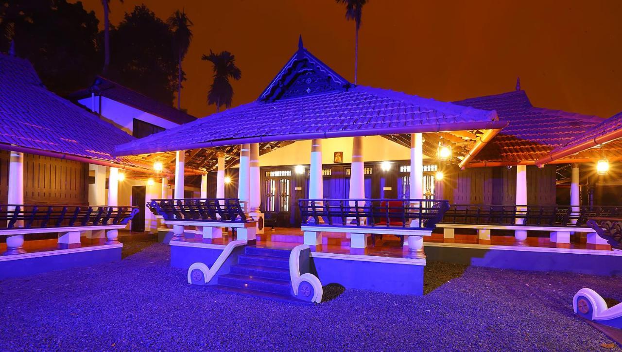 Palmy Lake Resort Alappuzha Ngoại thất bức ảnh